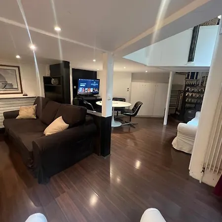 Apartment Av Montaigne Champs Elysee Paris